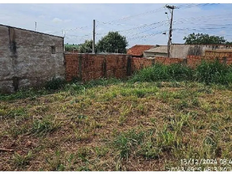 Terreno em leilão