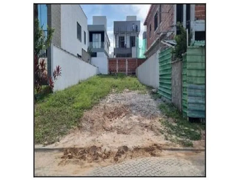 Terreno em Licitação