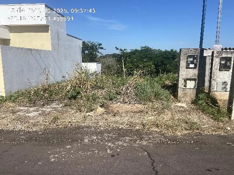 Terreno em Licitação