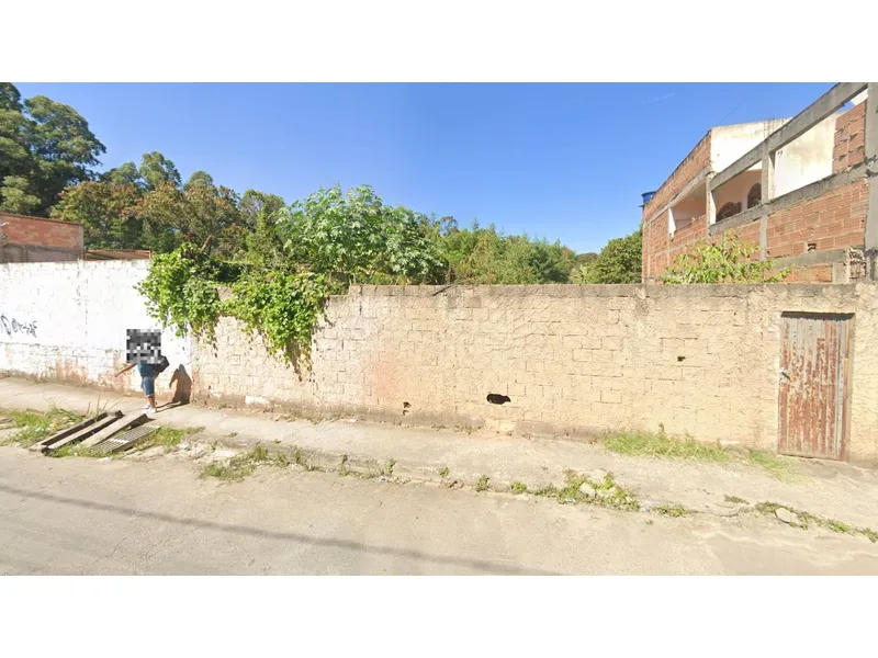 Terreno em leilão