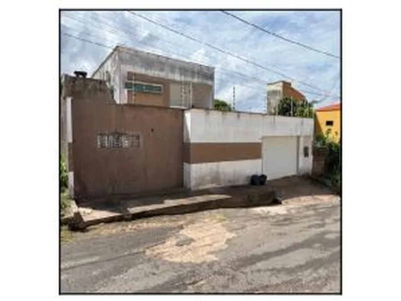 Casa em Licitação