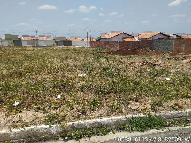 Terreno em Licitação