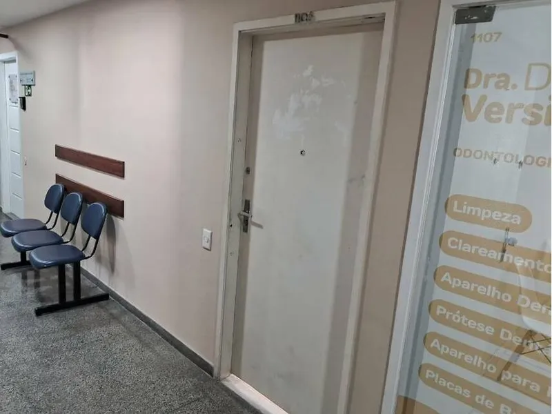 Comercial em leilão