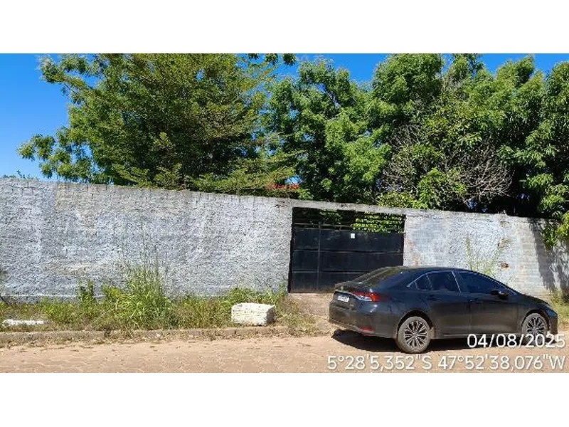 Casa em Leilão Extrajudicial