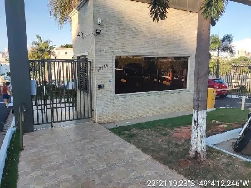 Apartamento em Licitação