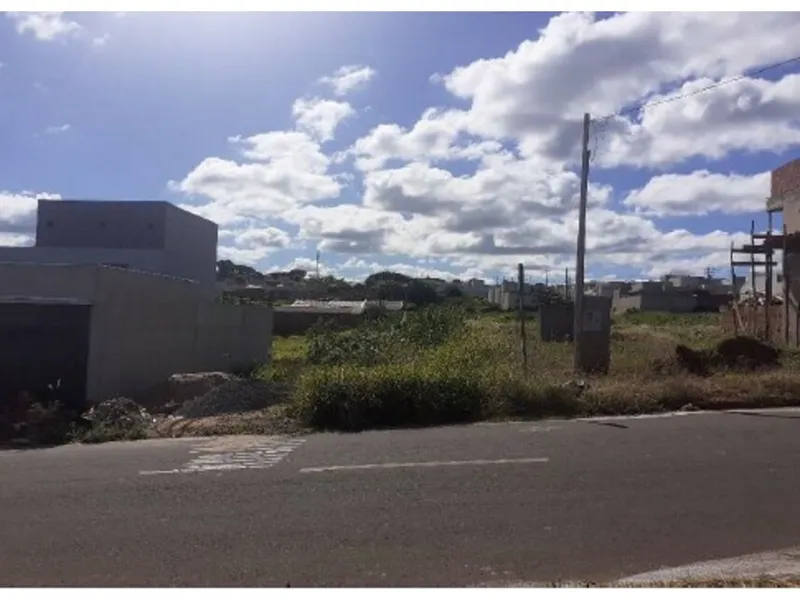 Terreno em Leilão Extrajudicial