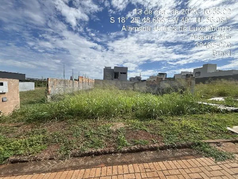 Terreno em Licitação