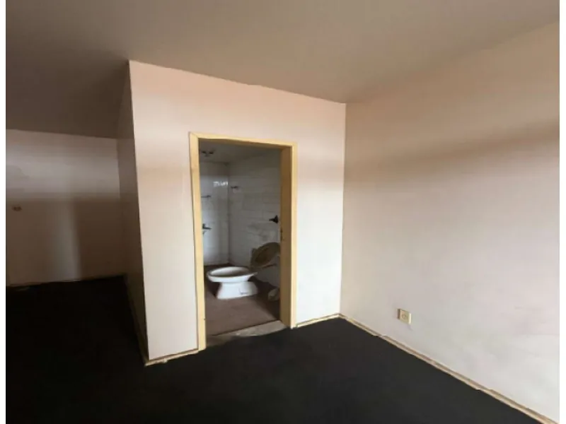 Comercial em leilão