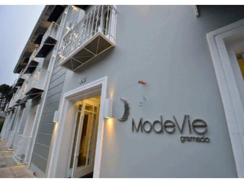 Comercial em leilão