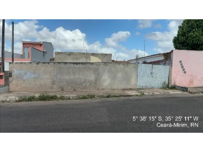 Casa em Leilão Extrajudicial