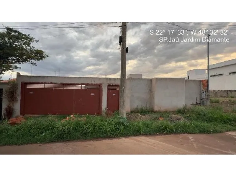 Casa em Leilão Extrajudicial