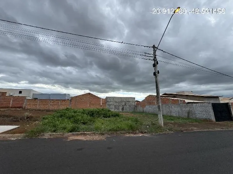 Terreno em Leilão Extrajudicial