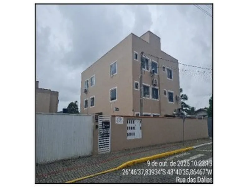 Apartamento em Licitação