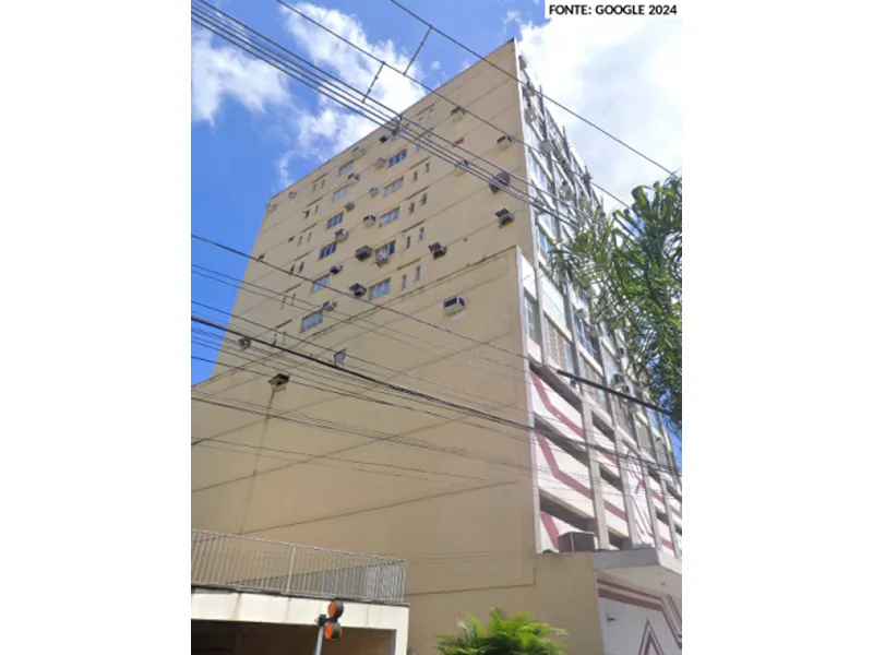 Comercial em leilão