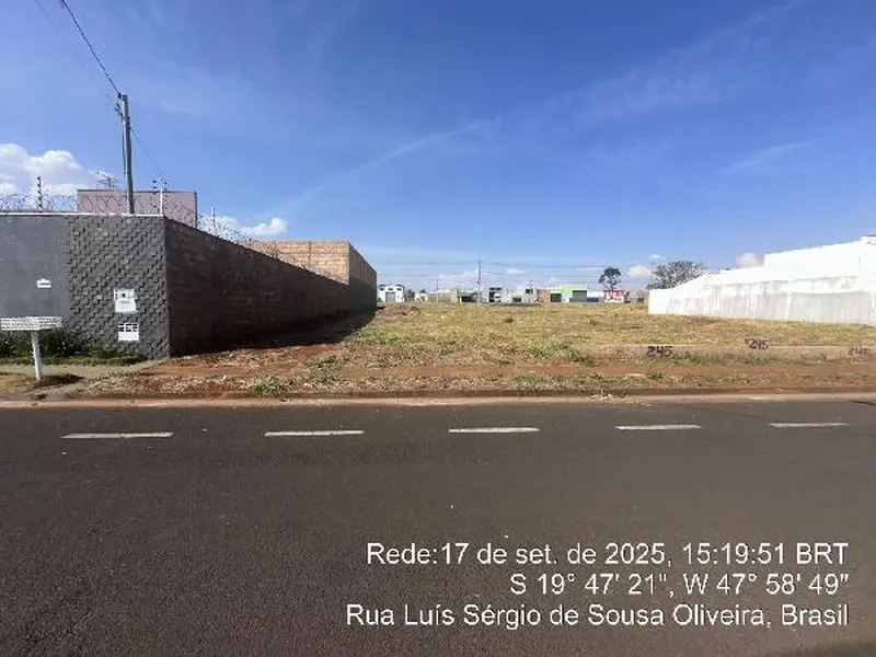 Terreno em Licitação