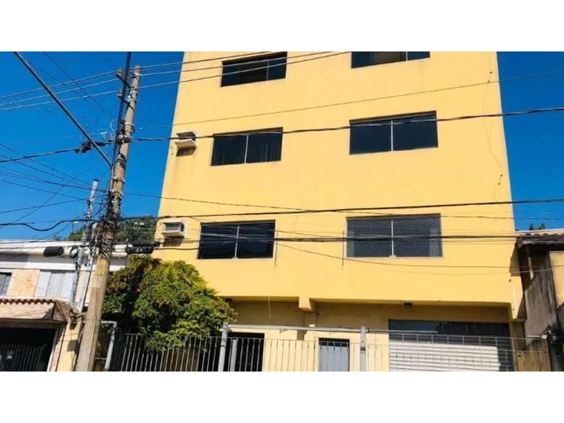 Comercial em leilão