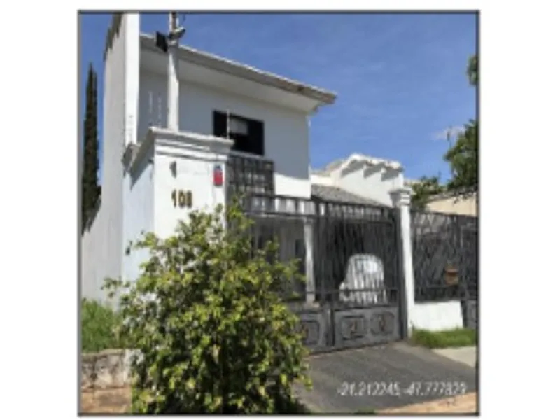 Casa em Leilão Extrajudicial