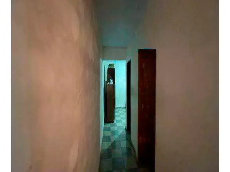 Comercial em leilão