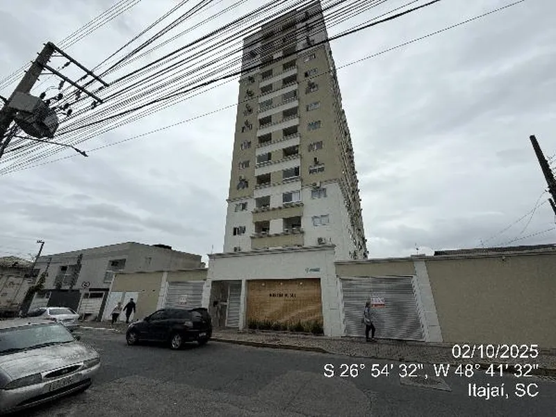 Apartamento em Licitação