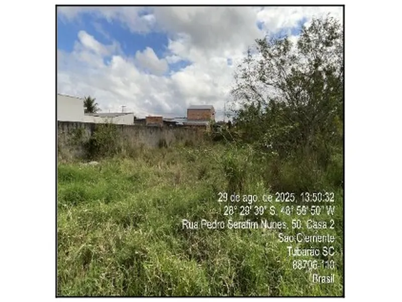 Terreno em Licitação