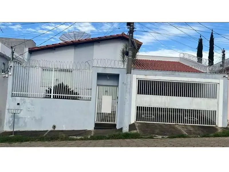 Casa em Leilão Extrajudicial