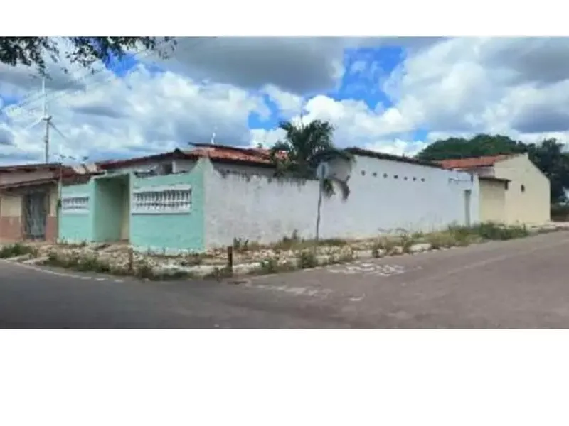 Casa em Leilão Extrajudicial