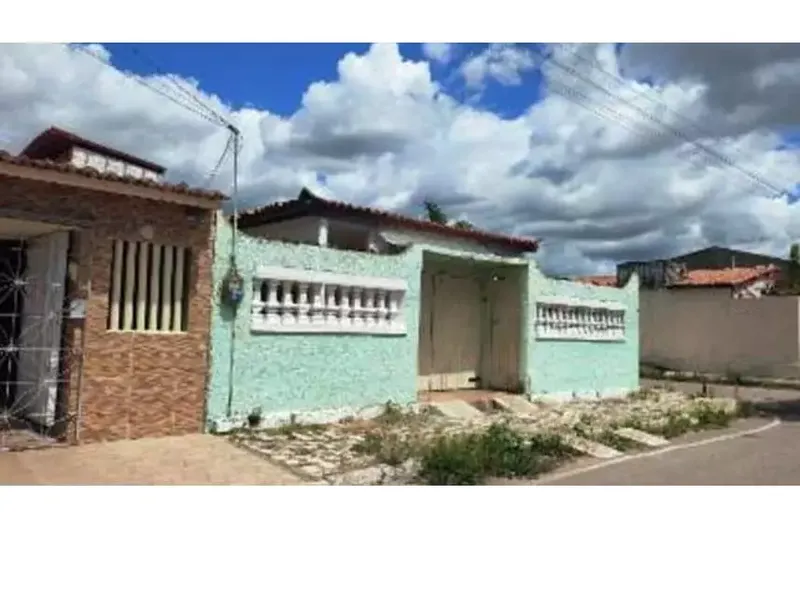 Casa em Leilão Extrajudicial