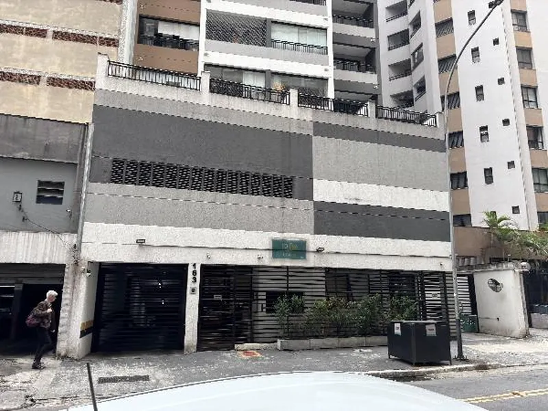 Apartamento em Licitação