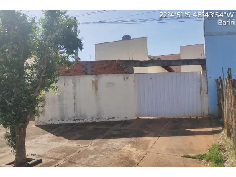 Prédio em Licitação