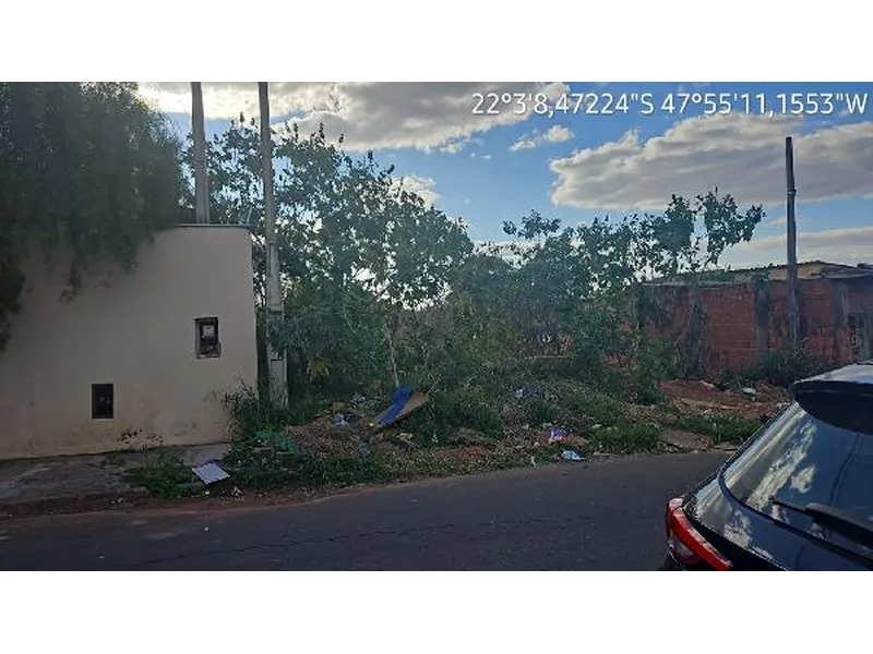Terreno em Licitação