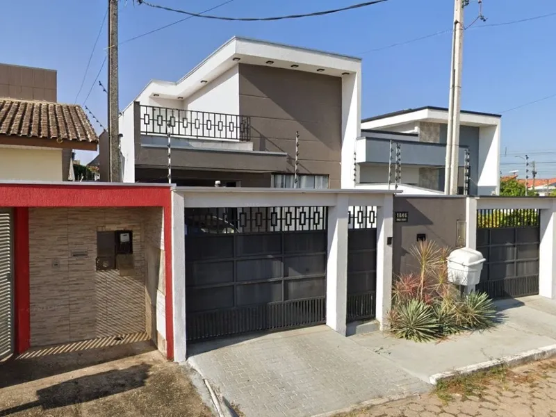 Casa em Leilão Extrajudicial