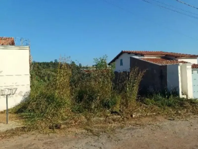 Terreno em leilão