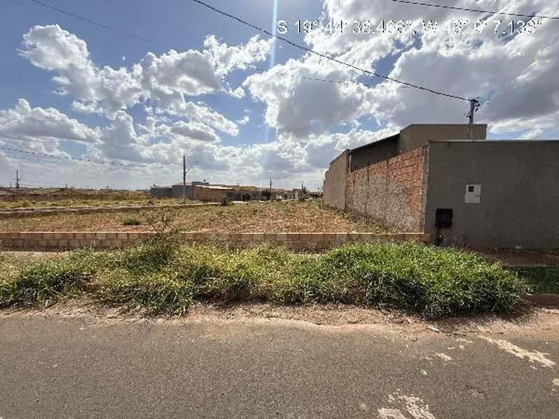 Terreno em Licitação