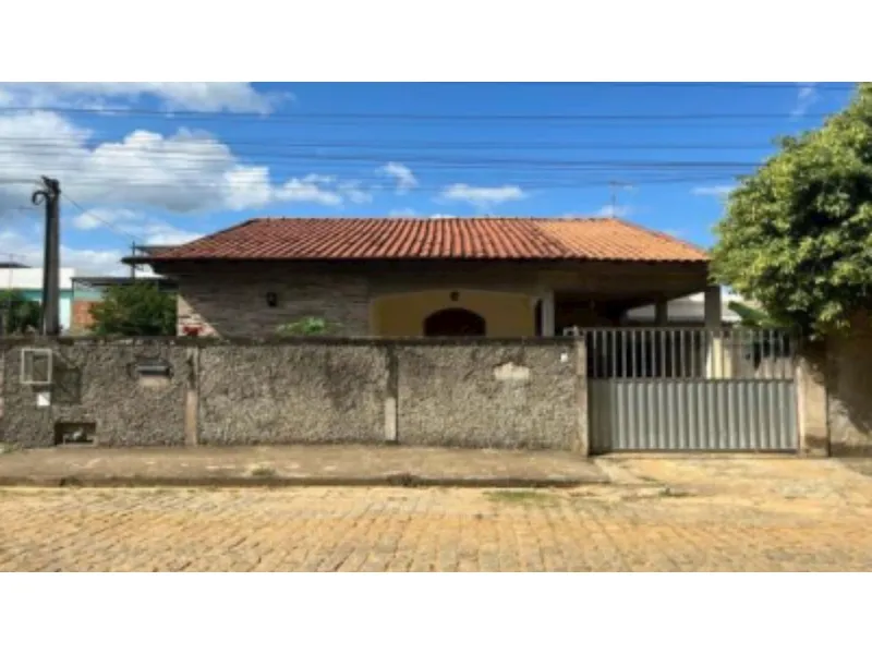 Casa em Leilão Extrajudicial