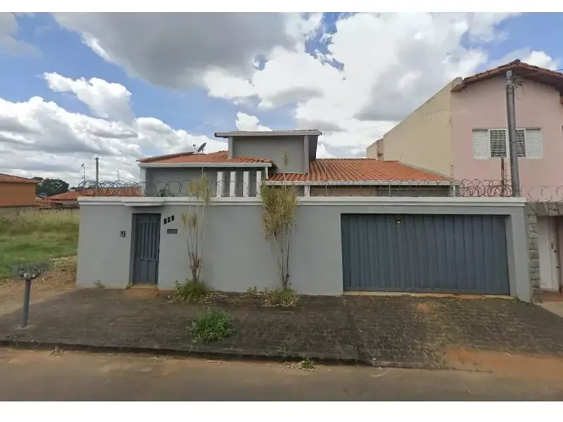 Casa em Leilão Extrajudicial