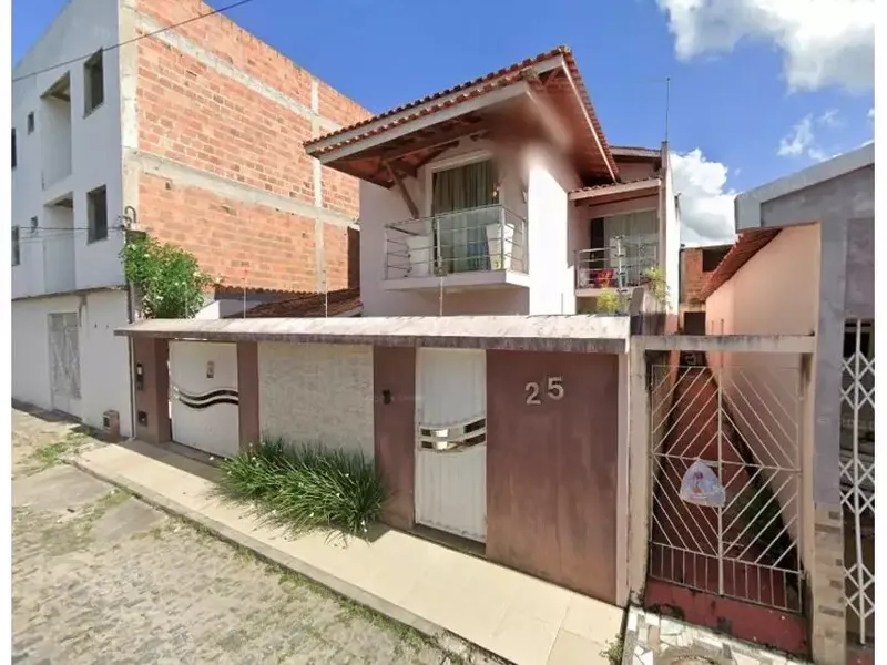 Casa em Leilão Extrajudicial
