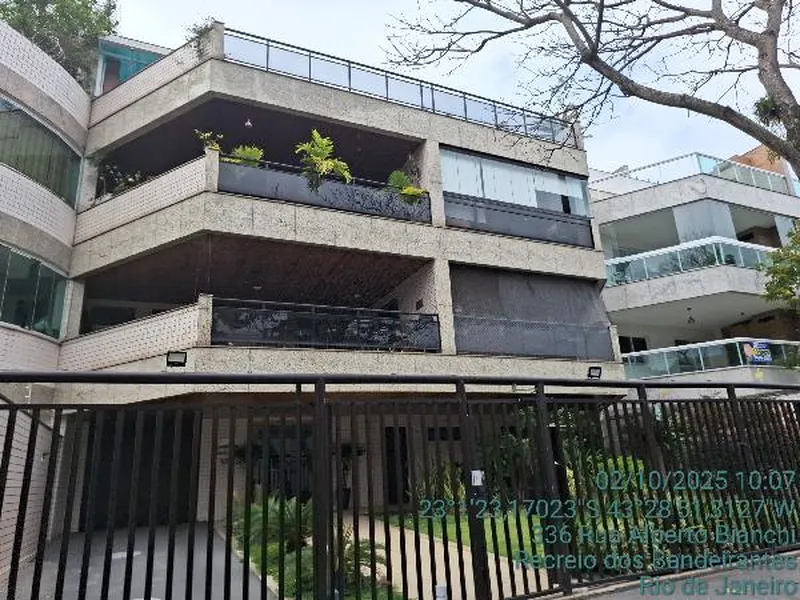 Apartamento em Licitação