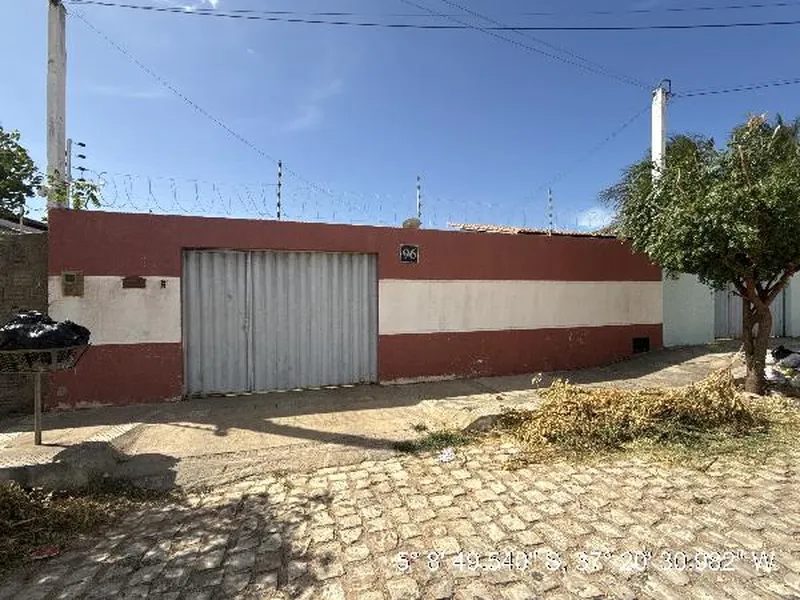 Casa em Leilão Extrajudicial