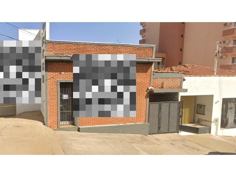 Comercial em leilão