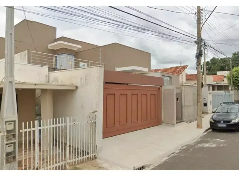 Casa em Leilão Extrajudicial