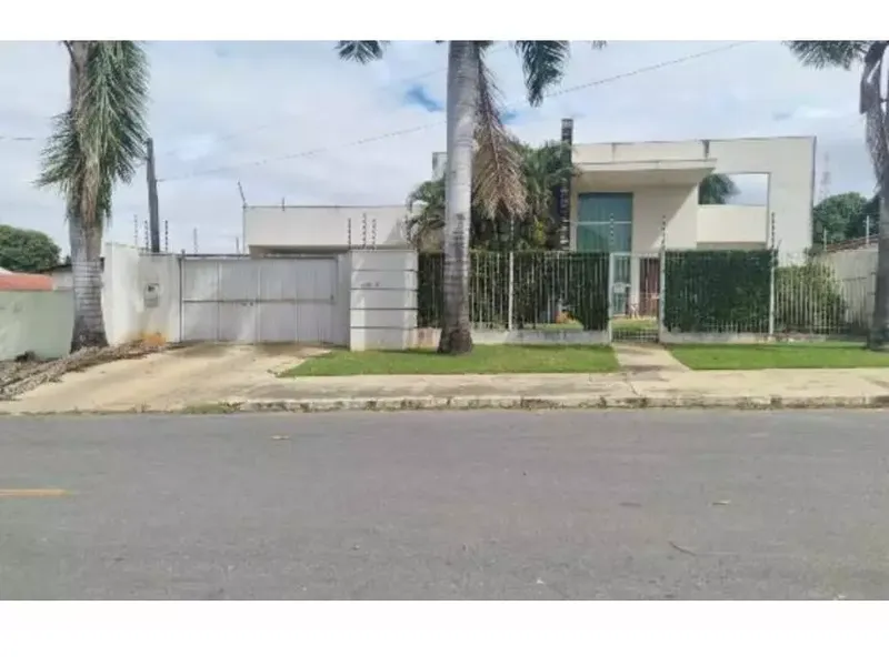 Casa em Leilão Extrajudicial