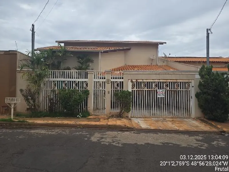 Casa em Leilão Extrajudicial