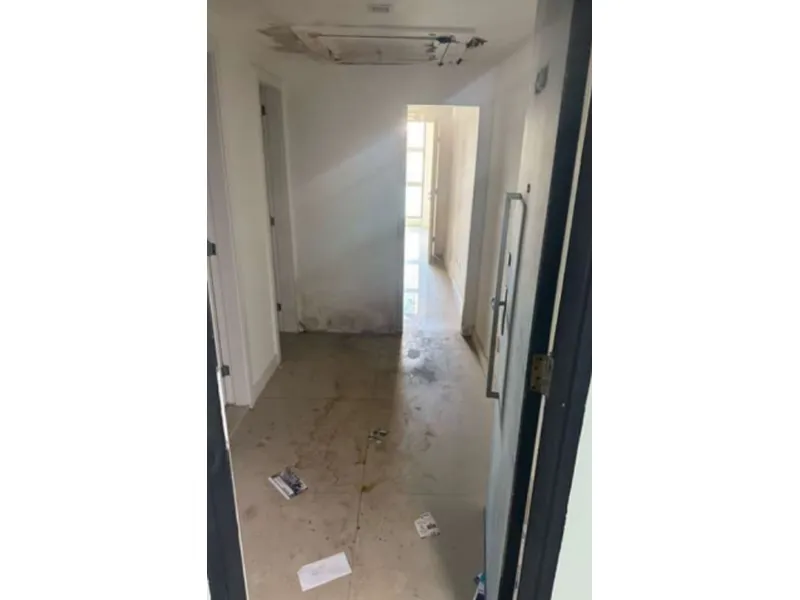 Comercial em leilão