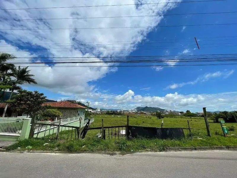 Terreno em leilão