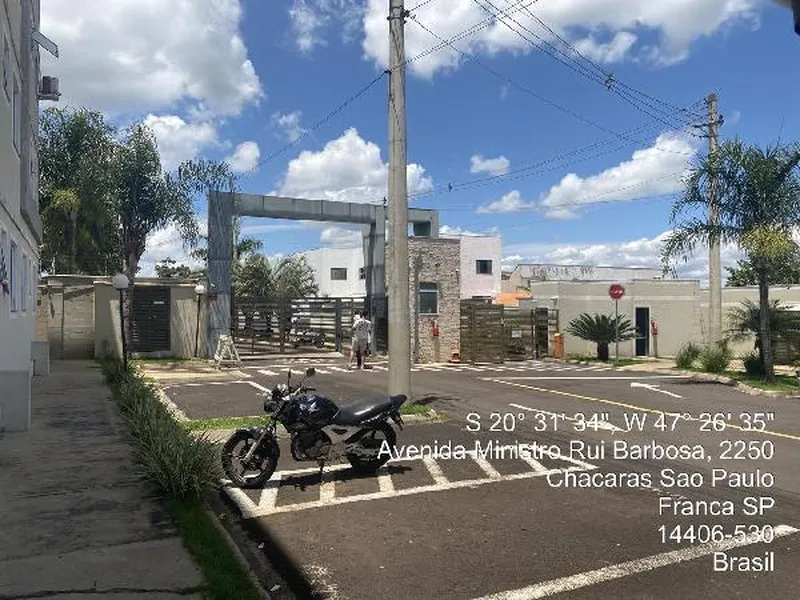 Apartamento em Leilão Extrajudicial