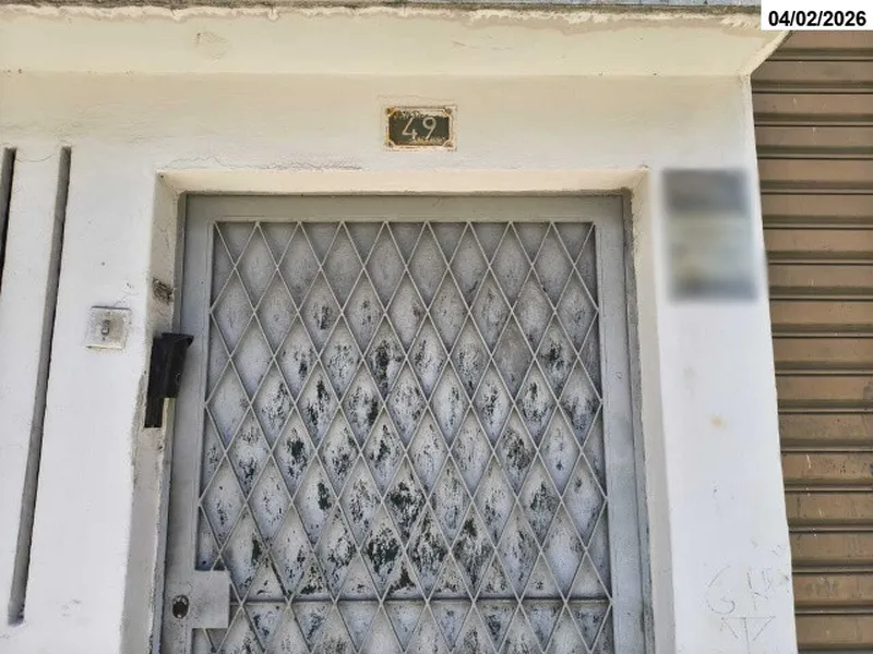 Comercial em leilão