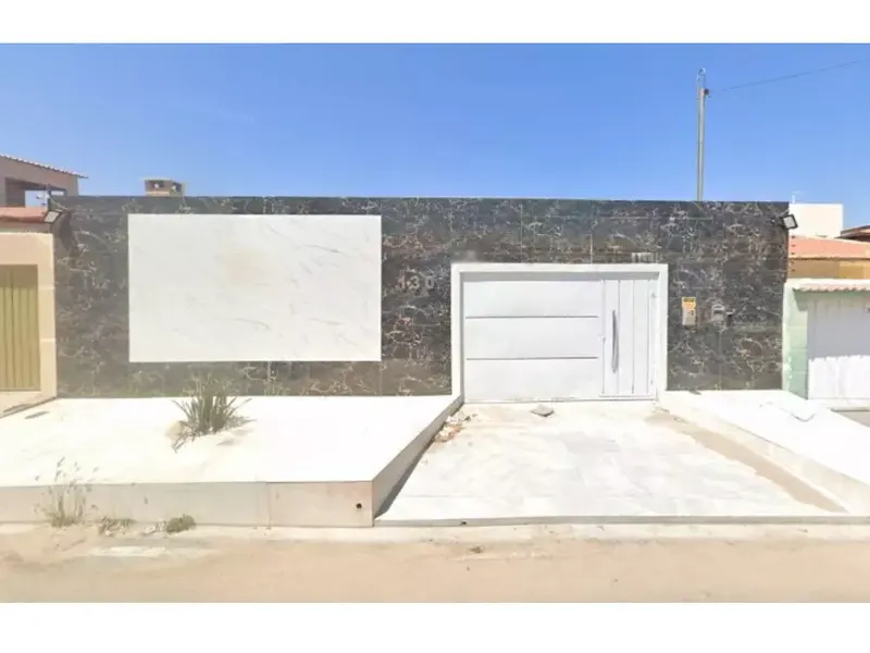 Casa em Leilão Extrajudicial