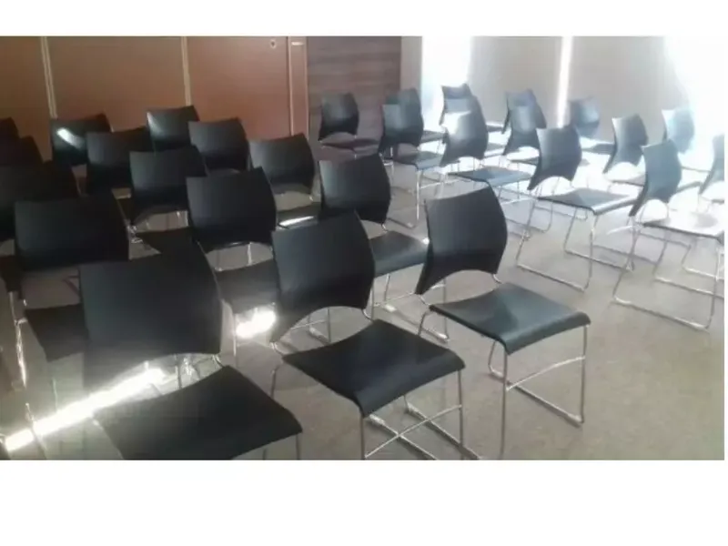 Comercial em leilão