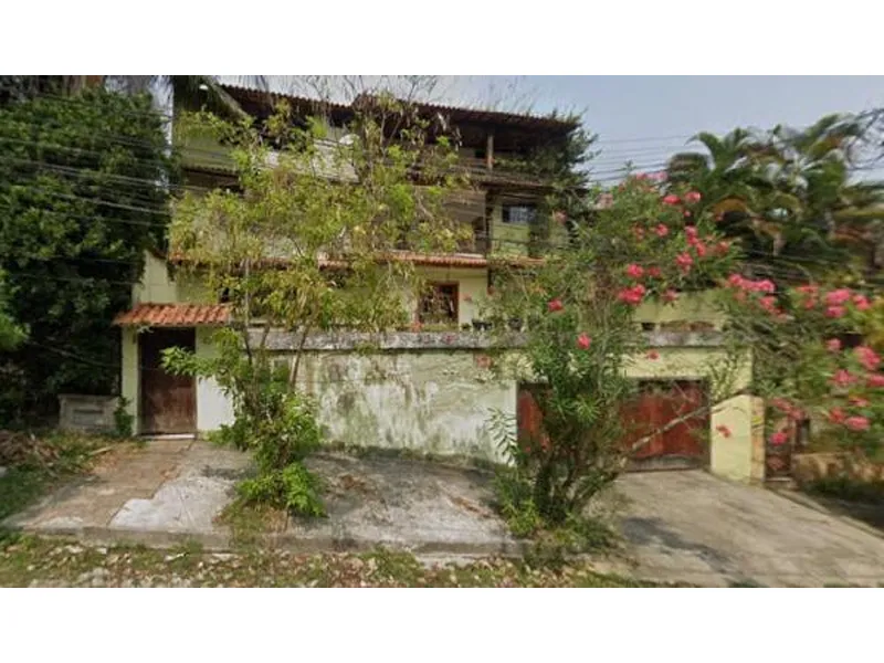 Prédio em Leilão Extrajudicial