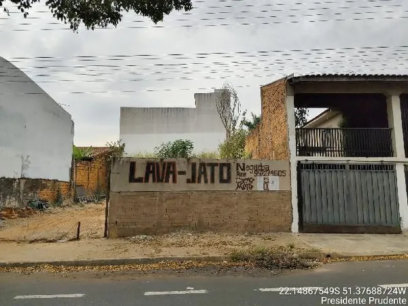 Terreno em Licitação